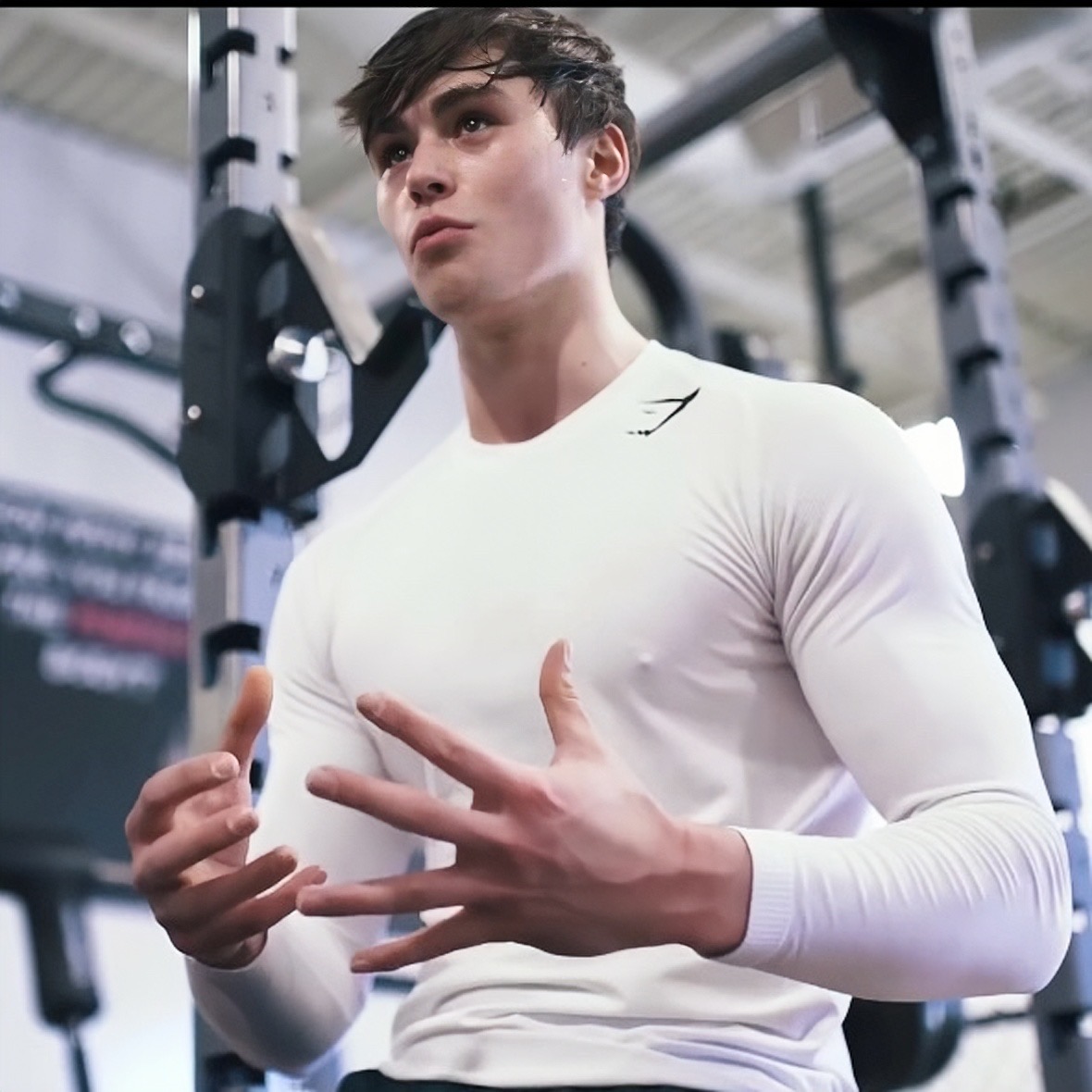 Phantom V4 longsleeve белый